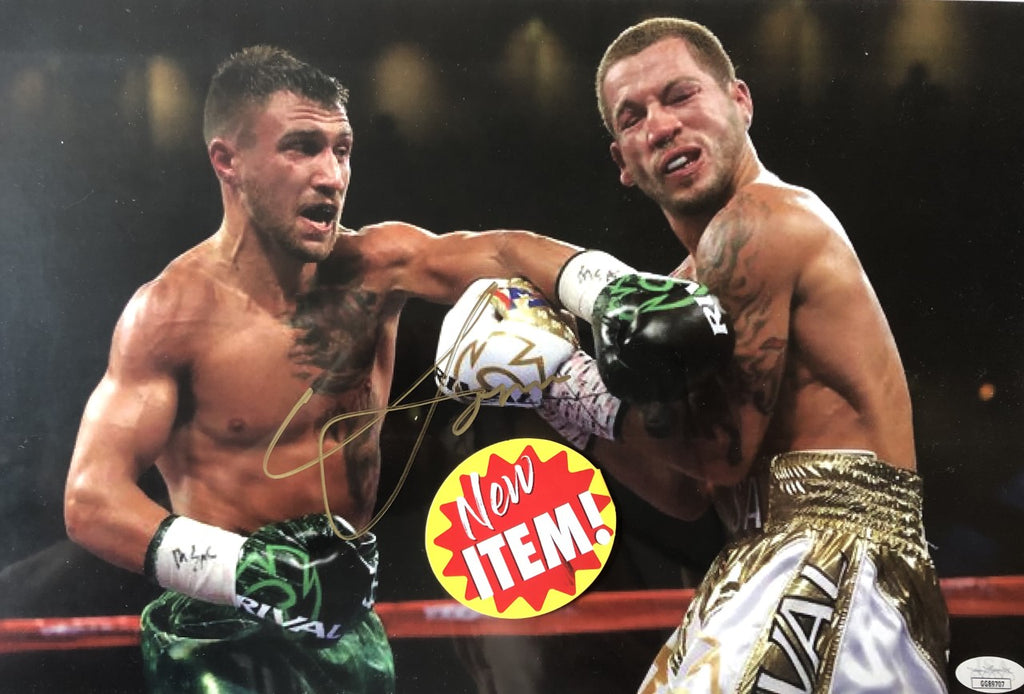 Boxer Vasyl Lomachenko Autographed 11x14 photo in Gold Signature, Phot ...